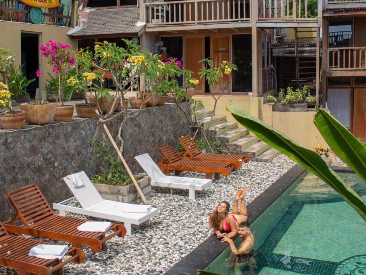 Bed and Breakfast The Tree House à Nusa Dua  Extérieur photo