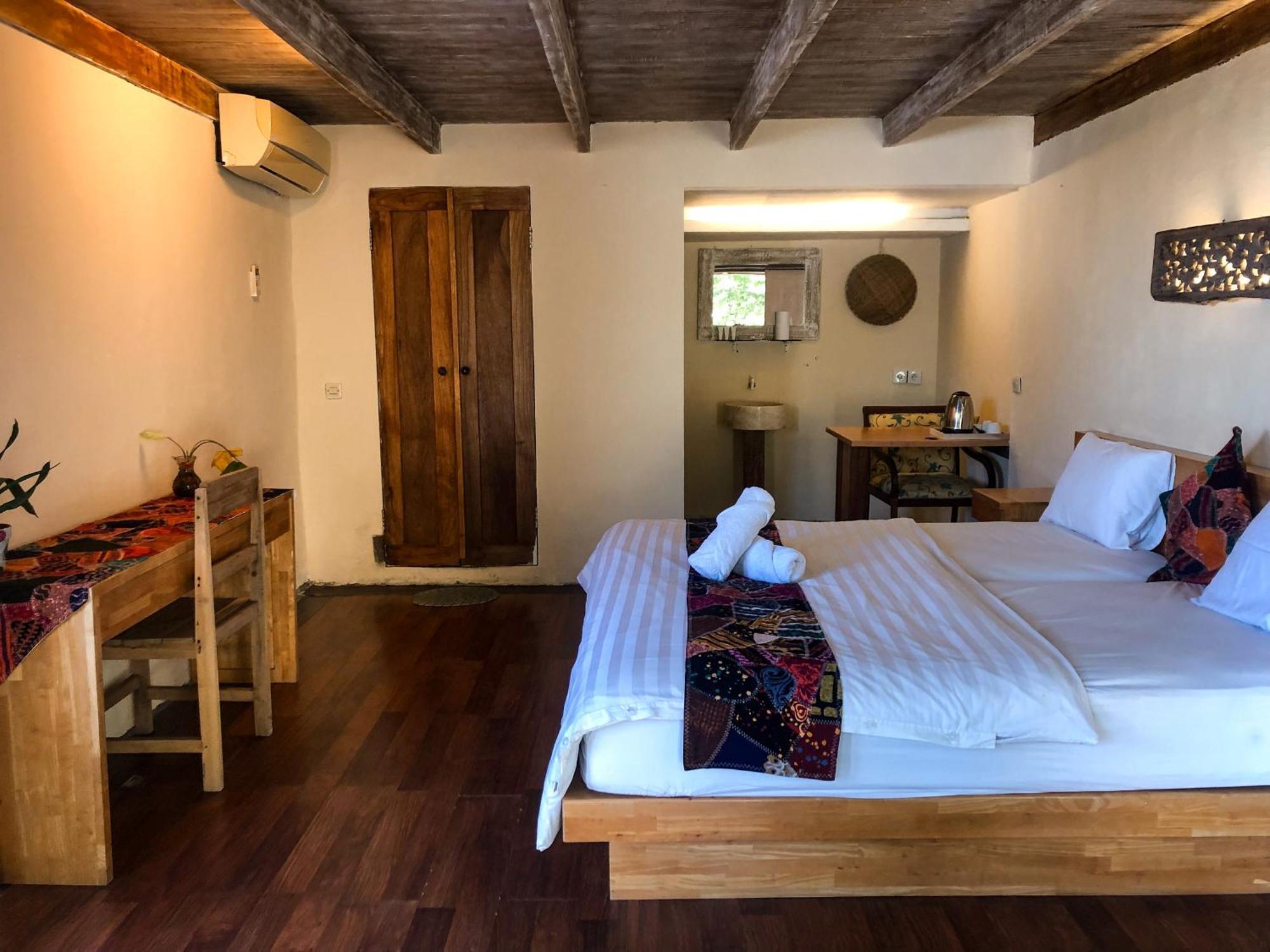 Bed and Breakfast The Tree House à Nusa Dua  Extérieur photo