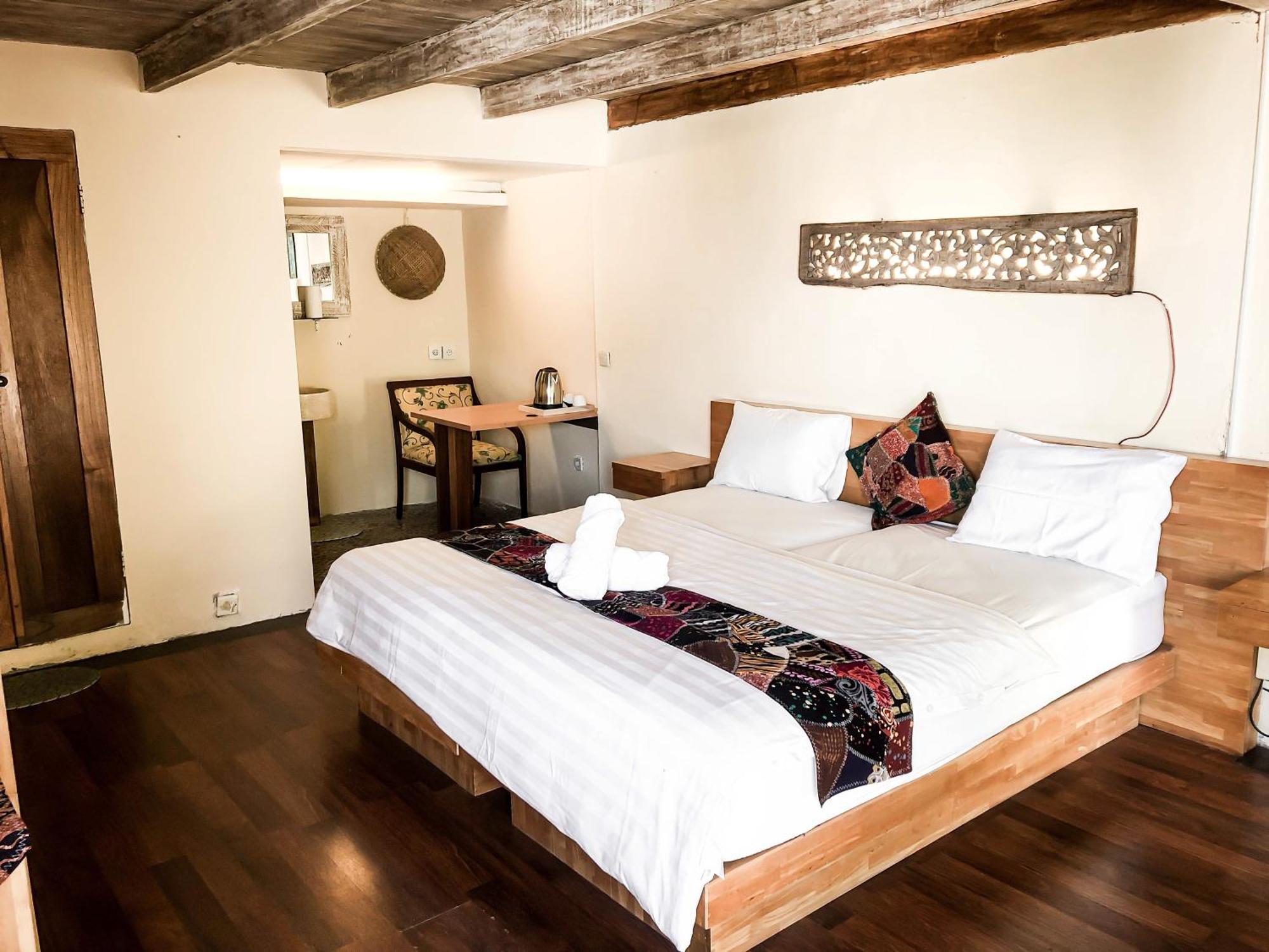 Bed and Breakfast The Tree House à Nusa Dua  Extérieur photo