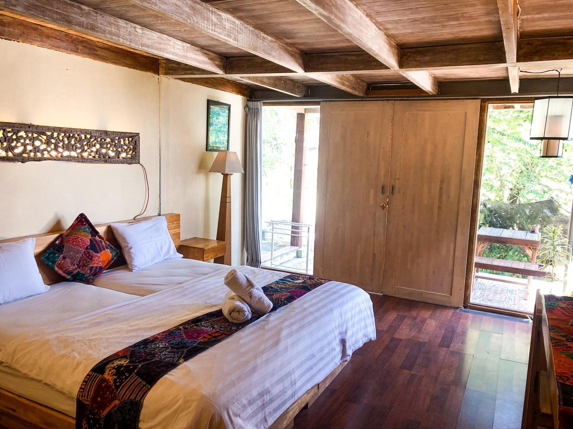 Bed and Breakfast The Tree House à Nusa Dua  Extérieur photo
